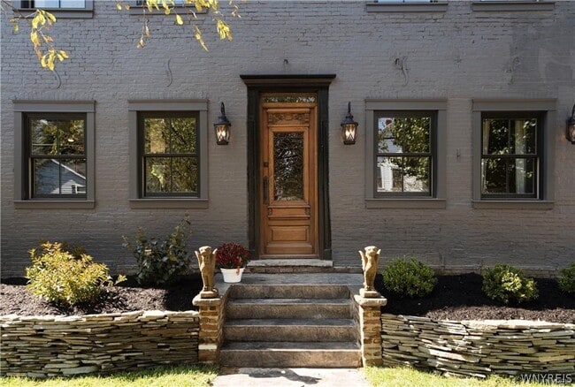 Photo - 35 Olean St