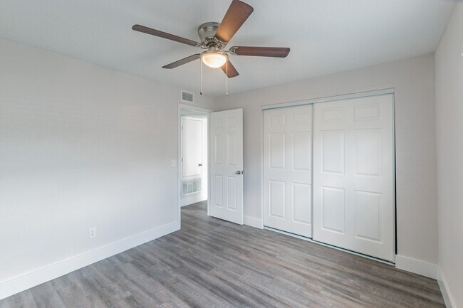 Photo - La Tierra Verde