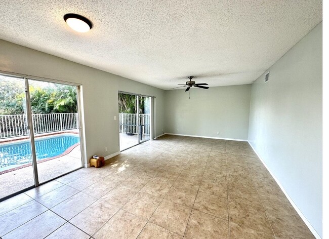 Photo - 2698 Linkside Dr