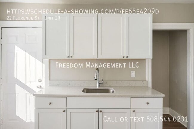 Building Photo - 22 Florence St Unit 2R