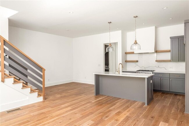 Photo - 10904 Serenbe Ln