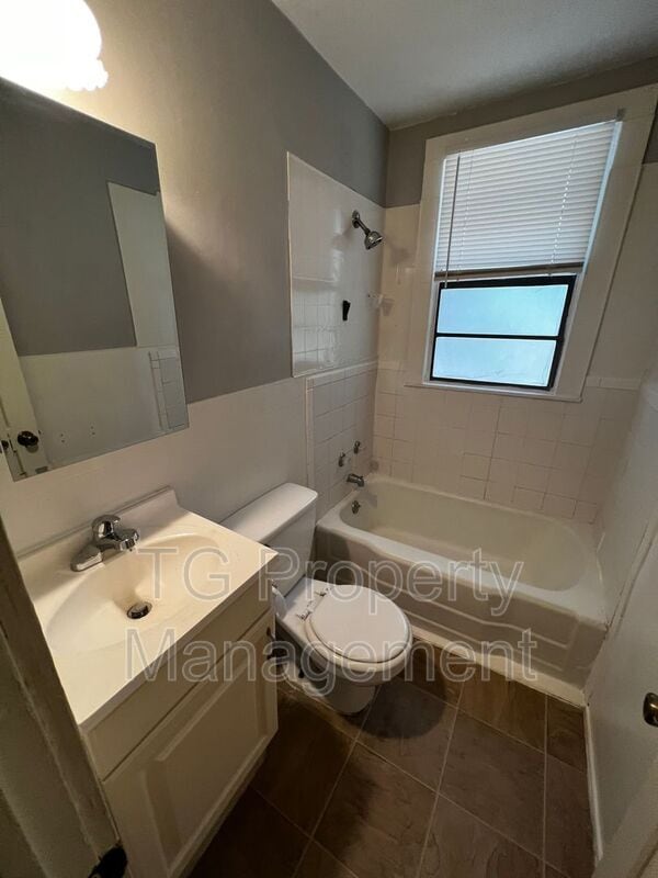 Photo - 466 Milwaukee Ave