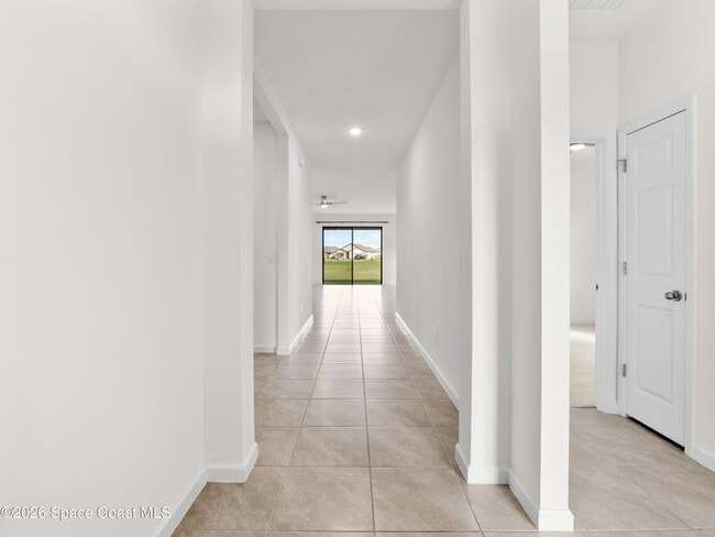 Photo - 5388 Waterfall Pl