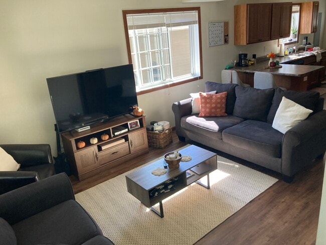 Photo - 1818 Olive St