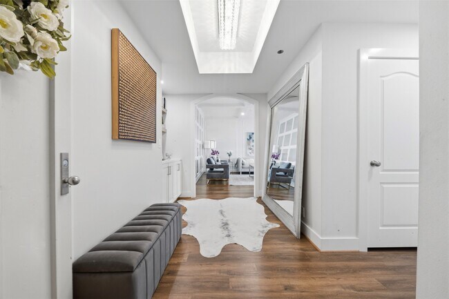 Photo - 121 N Post Oak Ln Unit 2203
