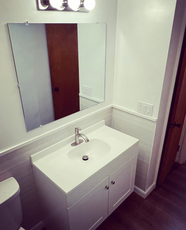 Photo - 502 Vale Ave Unidad 3c