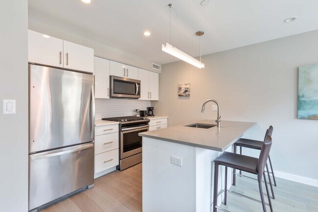 Photo - 244 Hanover St Unit FL3-ID1241276P