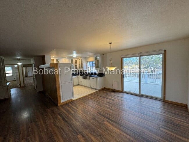 Photo - 3722 Lyla Ln
