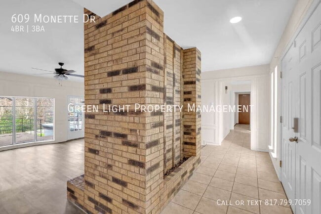 Photo - 609 Monette Dr