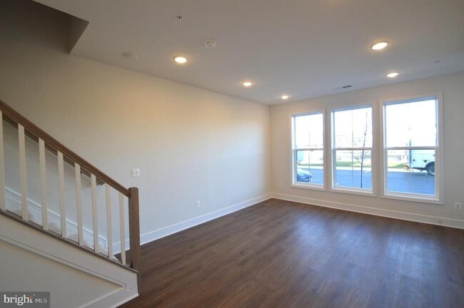 Photo - 21838 Beckhorn Sta Ter