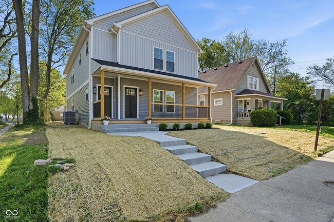 Photo - 4623 Rookwood Ave