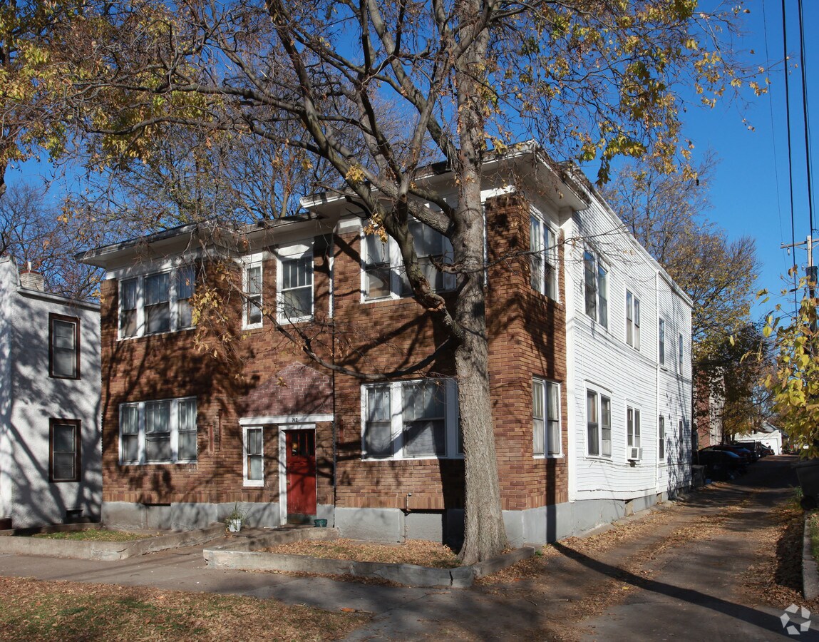 Photo - 712 W 32nd Ave