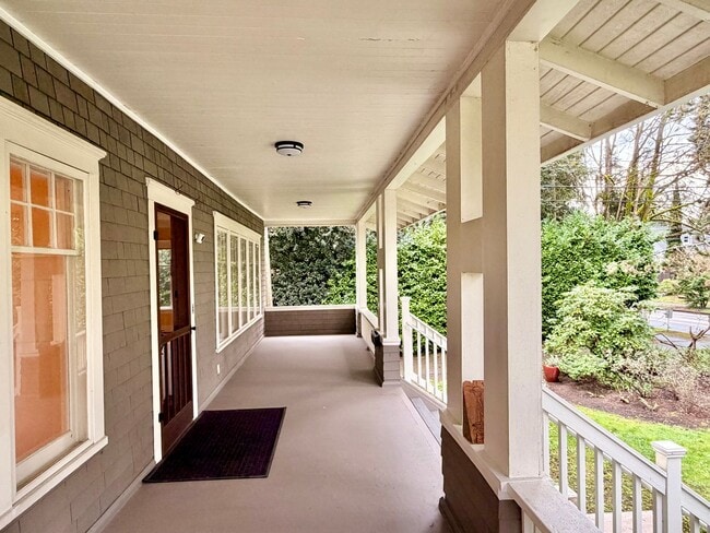 Photo - ROJAS Unidad A