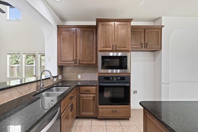 Photo - 2617 Salorn Way