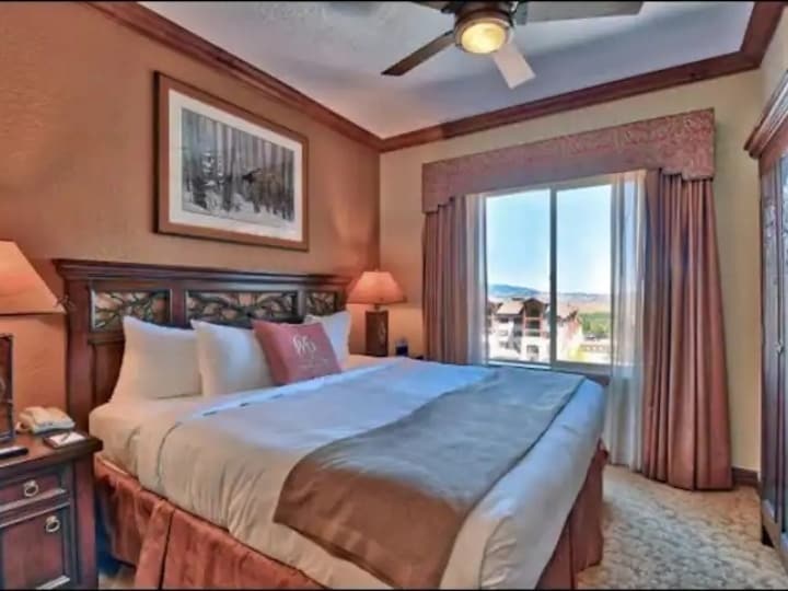 3000 Canyons Resort Dr