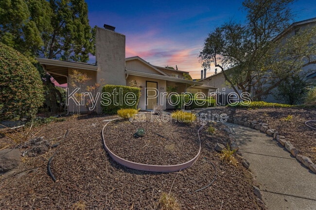 Photo - 130 Yorkshire Ct Condo Unit A