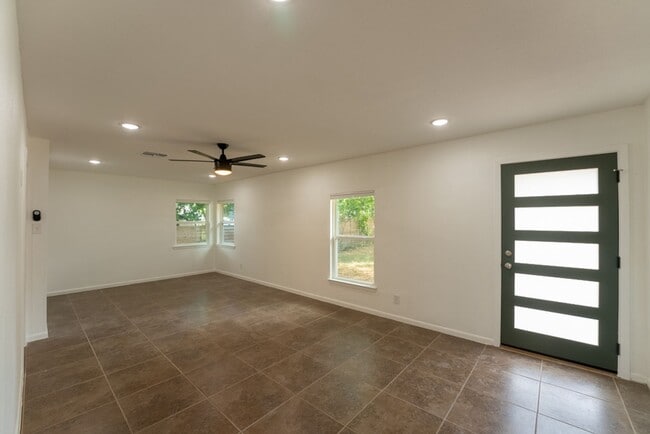 Photo - Hidden Gem | 4 bed 3 bath home in highly sought after Windsor Park!!!