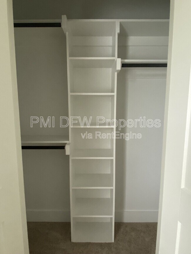 Photo - 212 Stone Cir