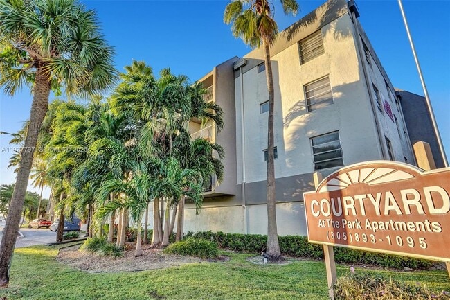 Building Photo - 1595 NE 135th St Unit 427