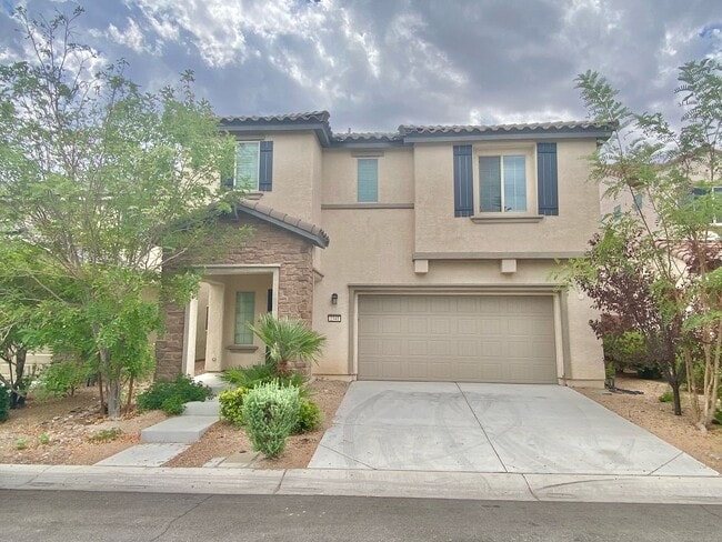 Building Photo - WONDERFUL HENDERSON HOME 3 BEDROOM / 2.5 BATH TWO STORY HOME WITH 2 CAR GARAGE