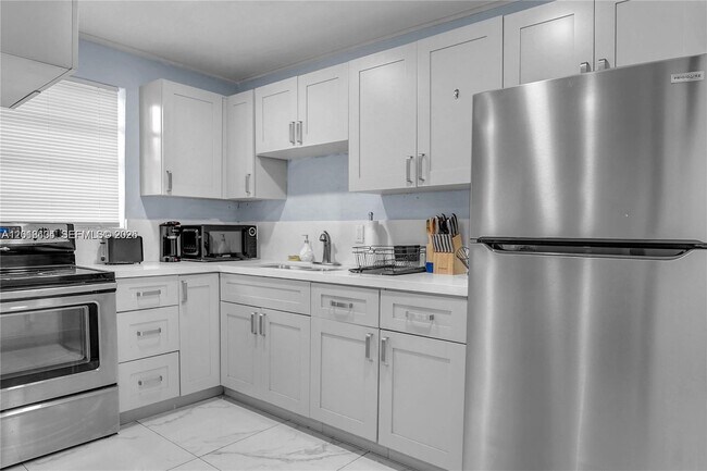 6036 Polk St Unit 1