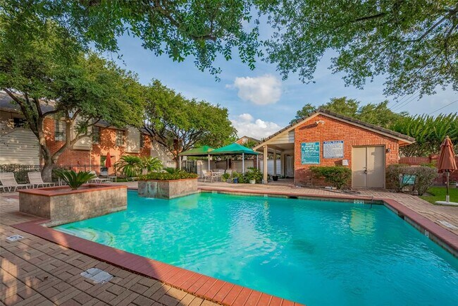 Photo - 2211 S Kirkwood Rd Unidad 19 Rental