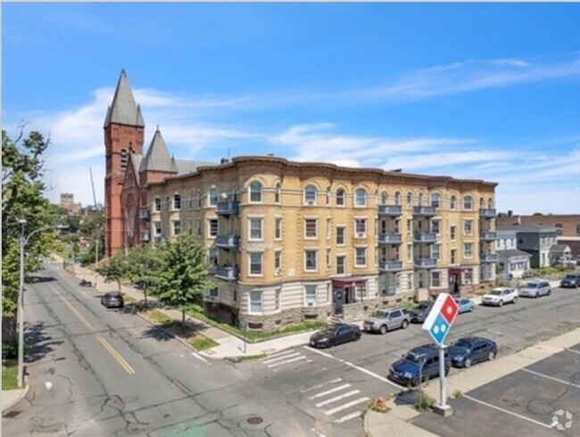 Building Photo - 173 Elm St Unit 2LF Rental