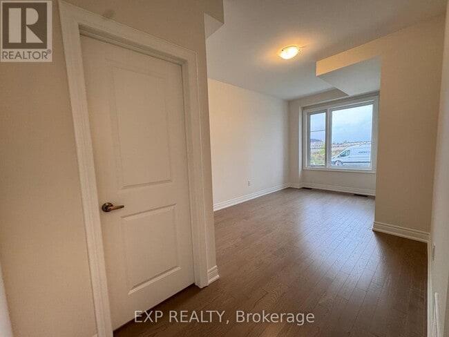 Photo - 553 Vine Cliff Blvd