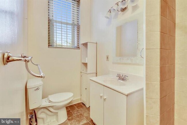 Photo - 1900 3rd St NW Unit 1