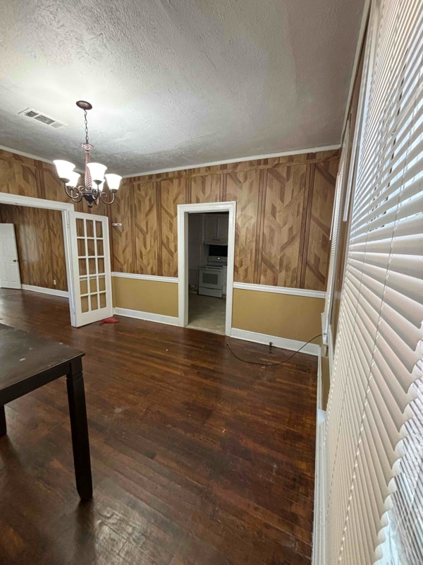 Photo - 761 Wingfield St