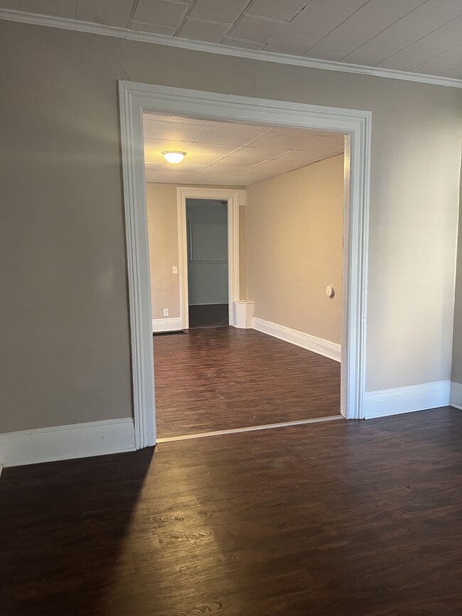 Photo - 367 Hawley St