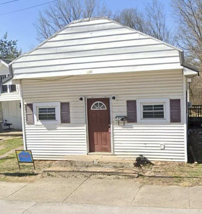 Building Photo - 205 - 205A Unit 205