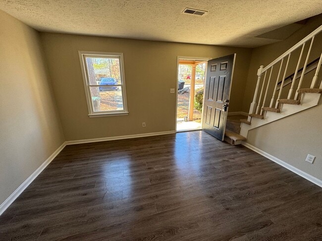 Photo - 2 Bedrooms, 1.5 Bathrooms - Townhome in West Rome!