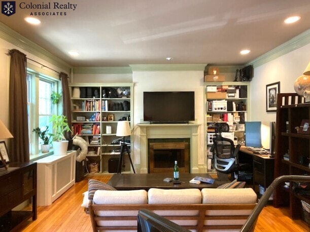 Photo - 208 Fuller St