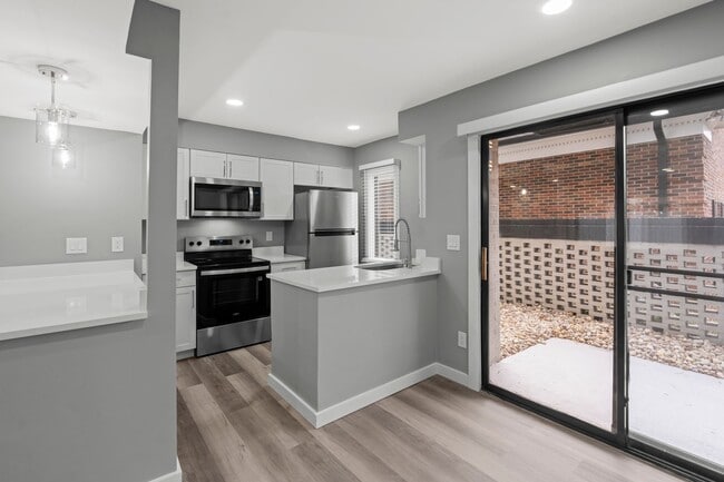 Photo - Elizabeth Green