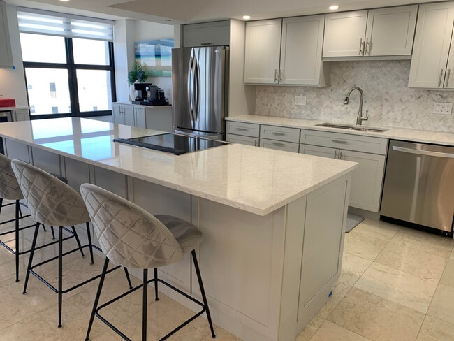 Photo - 3115 S Ocean Blvd Unidad 1002