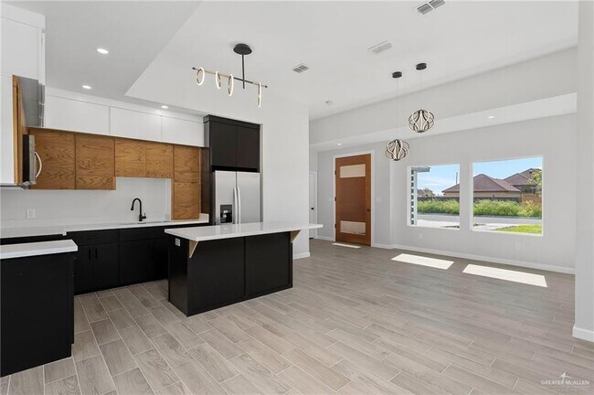 Photo - 13 San Pascual St