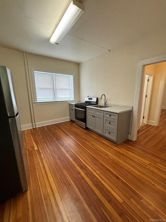 Photo - 375 Greenwich Ave Unit 4