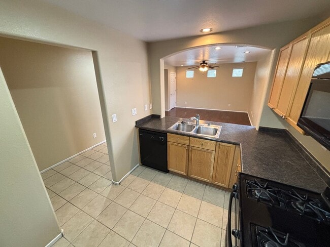 Photo - Gorgeous 3Bed/3Bath/2Car Two Story Home located in Centennial Hills