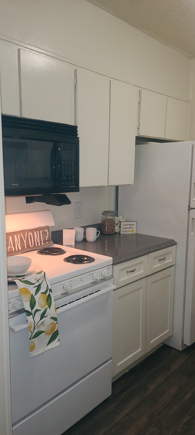 Photo - Heritage Village Apartments