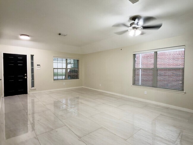 Photo - 2243 Rocky Hollow Ln