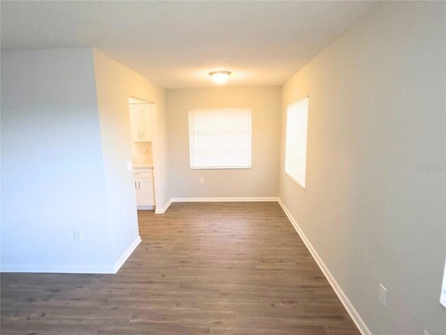 Photo - 210 Albee Rd W