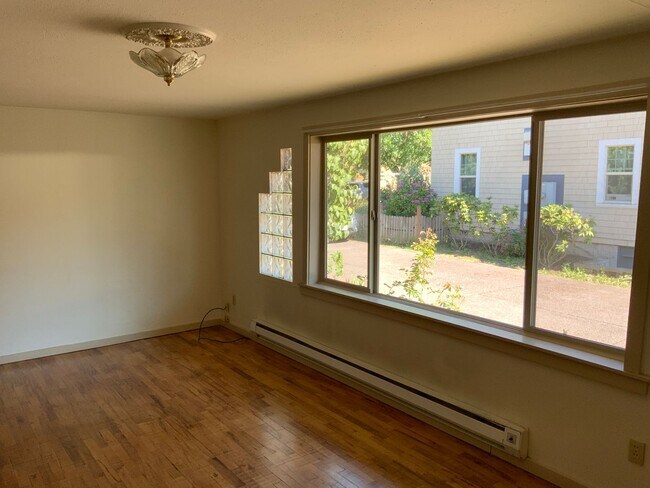 Photo - Jefferson St Duplex