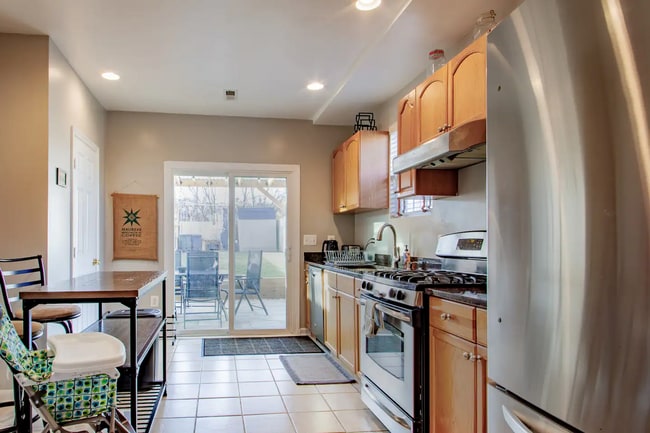 Photo - 17 17th St SE