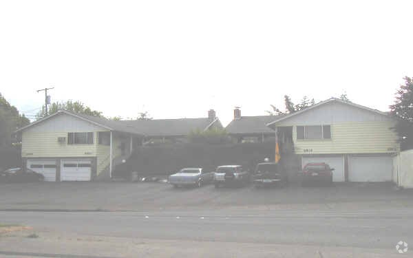 Photo - Stoneridge Duplexes