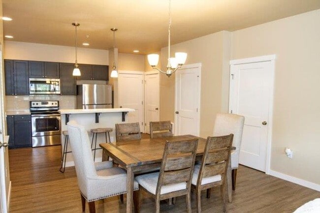 545 Sandalwood Dr SW Unit 545-101