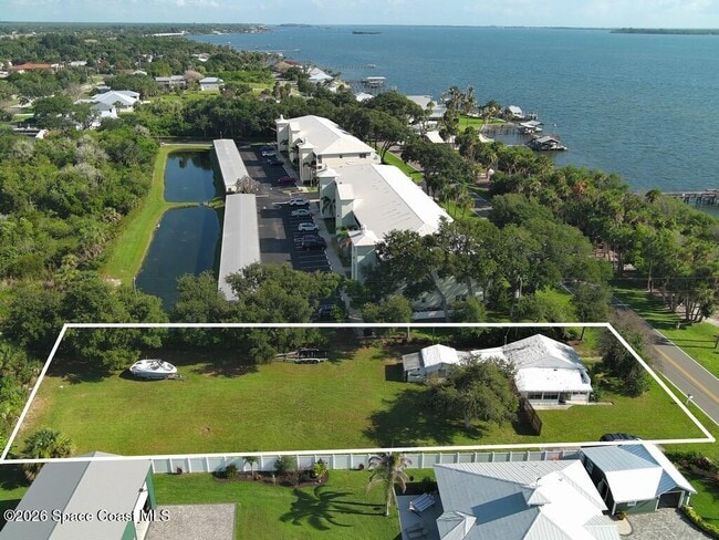 13485 N Indian River Dr