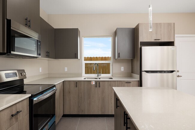 Photo - 6903 N 59th Ln Unidad 3