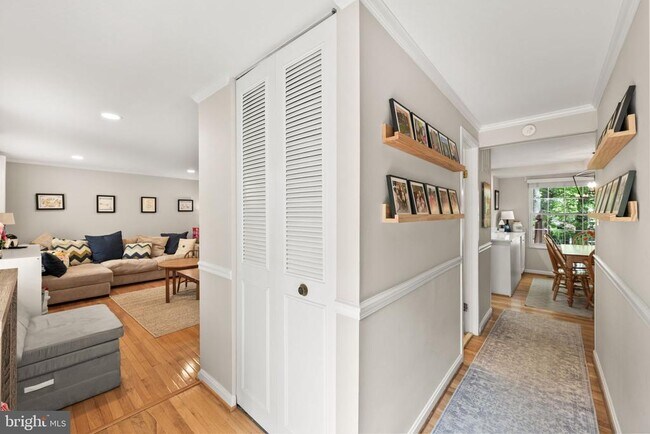 Photo - 10906 Carters Oak Way