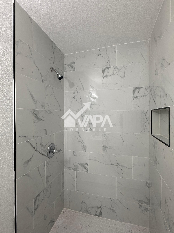 Photo - 1994 Springvale Dr